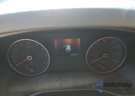 2020 Kia Sportage Lx z USA, uszkodzony, nr VIN KNDPMCAC8L7742896